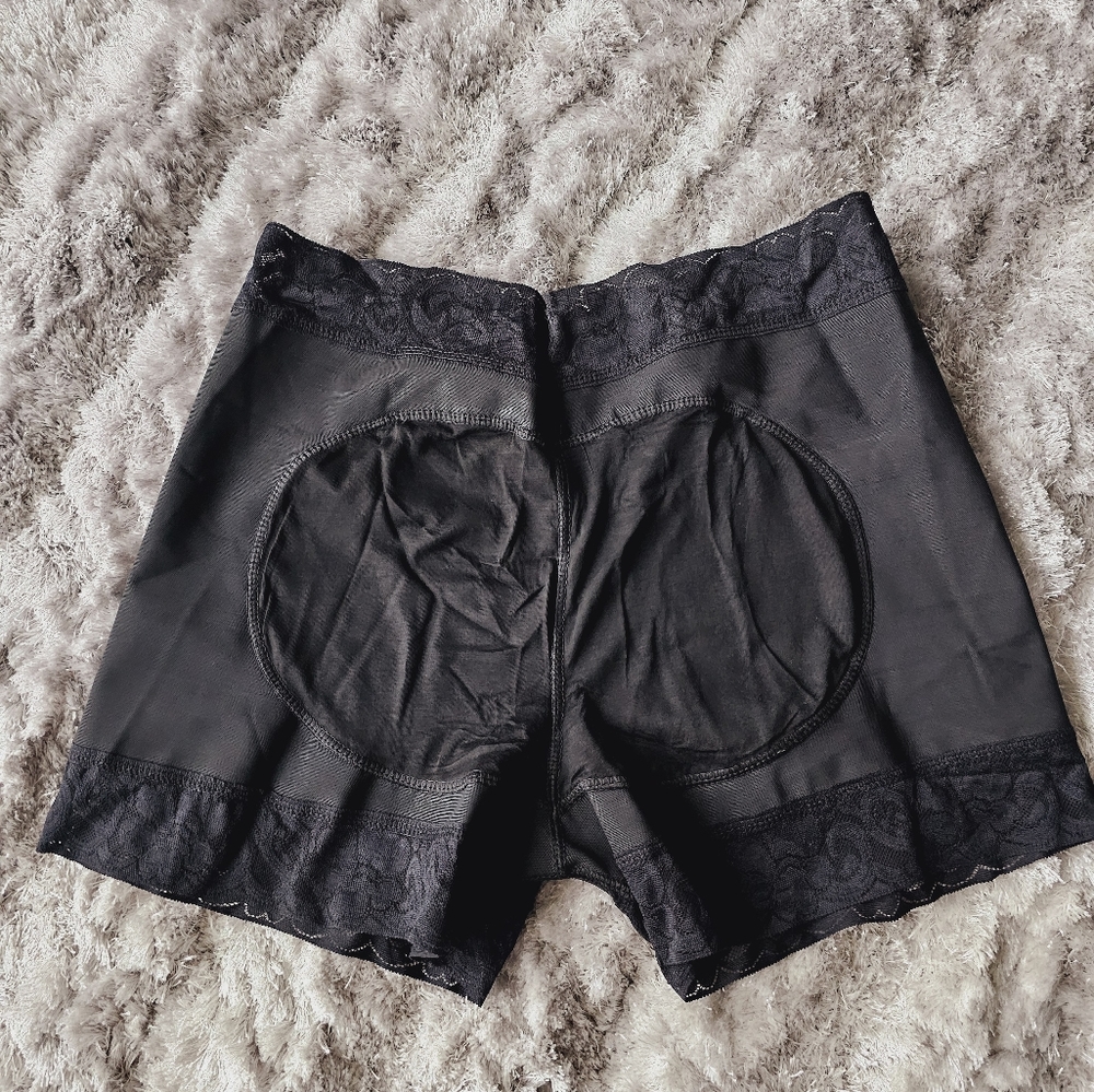 (2)Shapewear- shorts